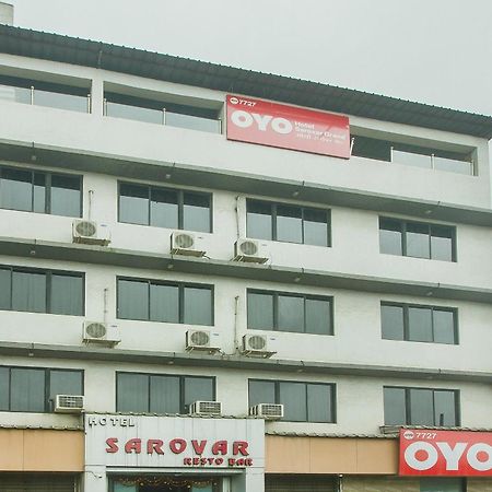 Oyo Hotel Sarovar Grand Kalamboli Exterior photo