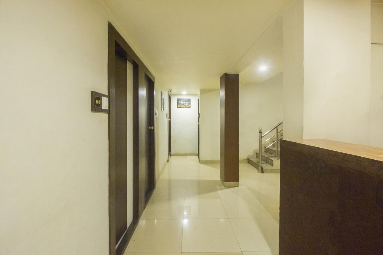 Oyo Hotel Sarovar Grand Kalamboli Exterior photo
