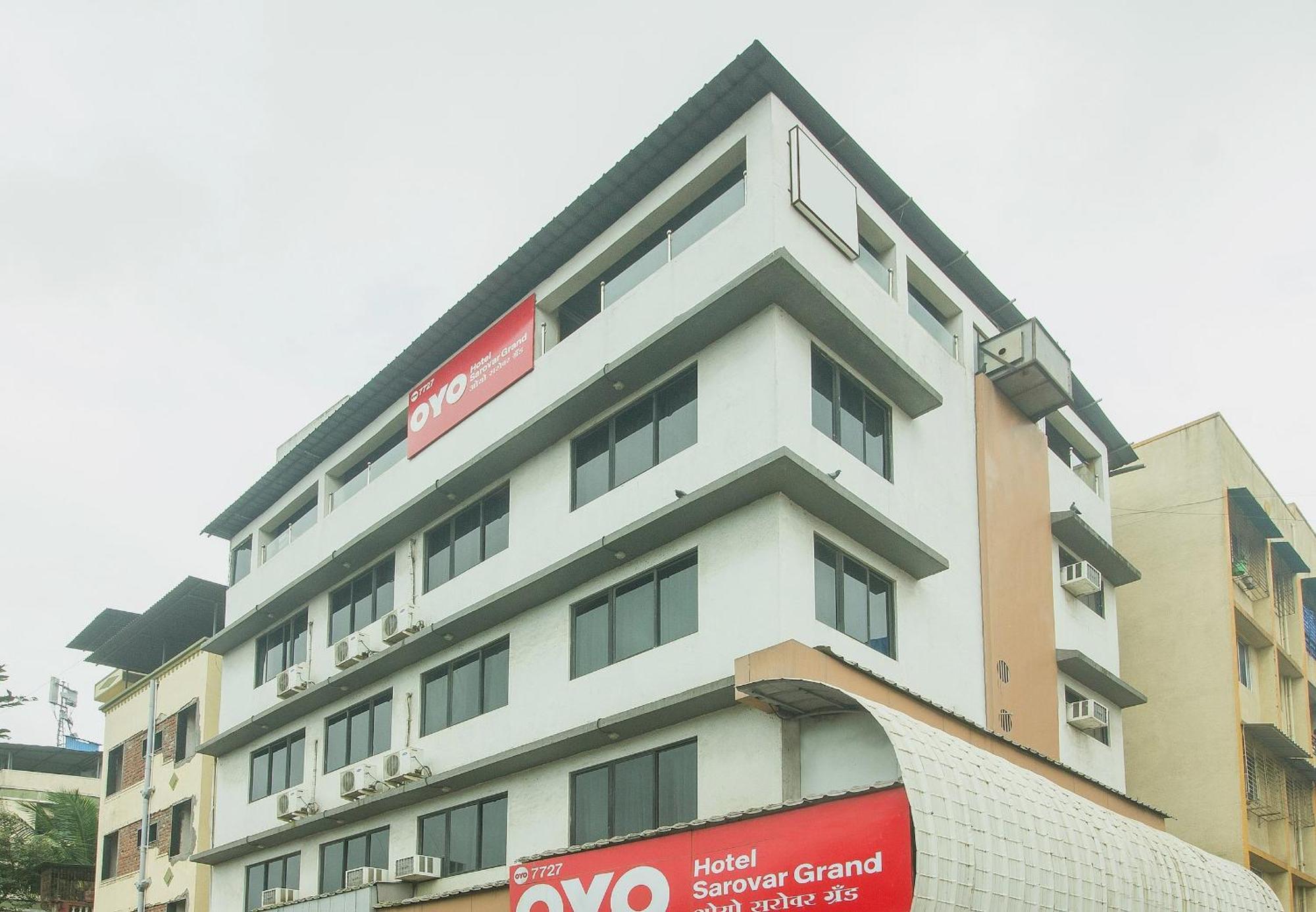 Oyo Hotel Sarovar Grand Kalamboli Exterior photo